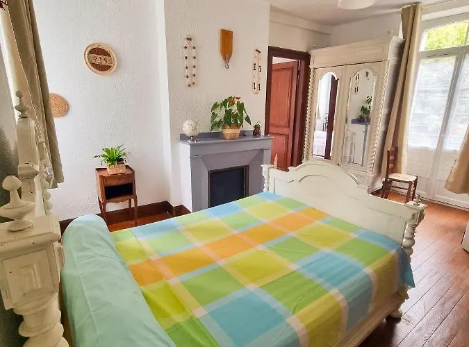 Du Crabere بيت ريفي