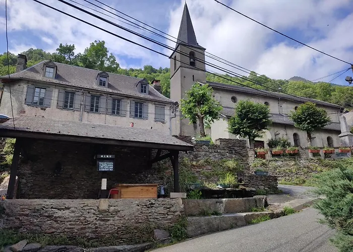 بيت ريفي Du Crabere Melles