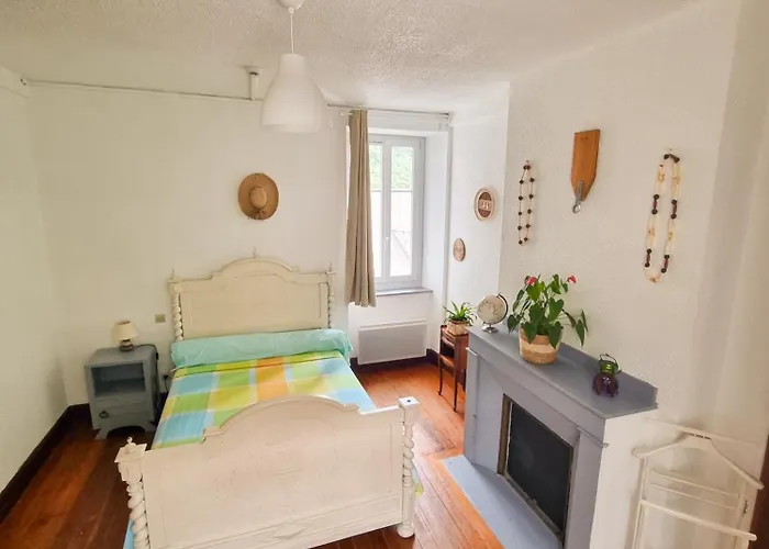 بيت ريفي Du Crabere *